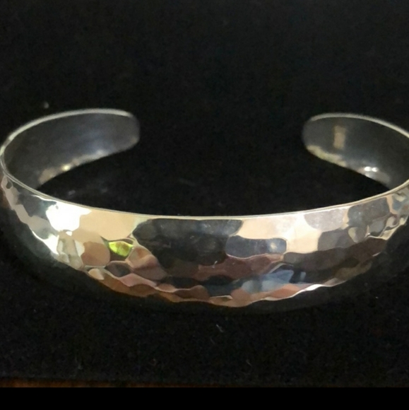 James Avery Jewelry - Auth James Avery Hammered Divina Cuff